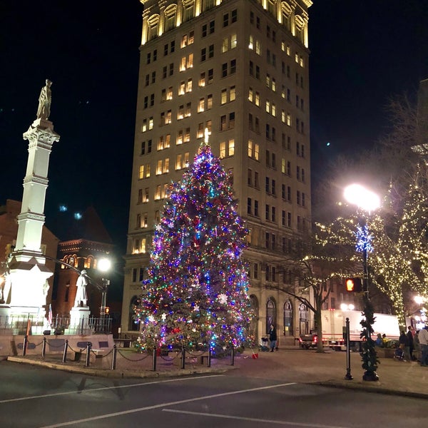 Photo taken at Penn Square by Dee Gee Bee on 12/19/2017