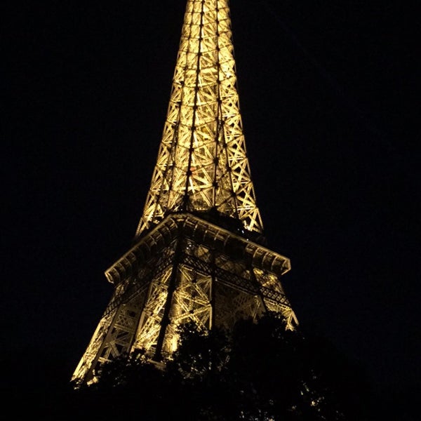 รูปภาพถ่ายที่ Hôtel Mercure Paris Centre Tour Eiffel โดย Yağmur S. เมื่อ 5/24/2017