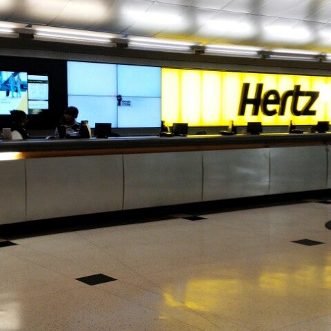 Foto tomada en Hertz  por Reiji O. el 12/3/2013