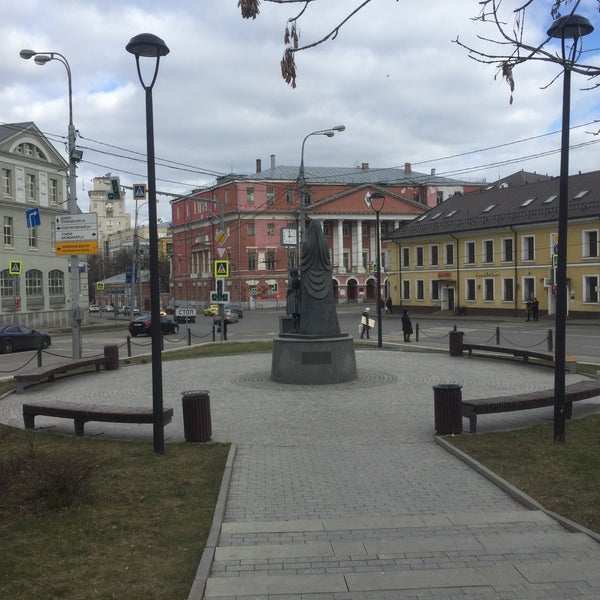 Площадь разгуляй