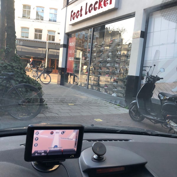 Foot Locker Amsterdam - Oozo.nl