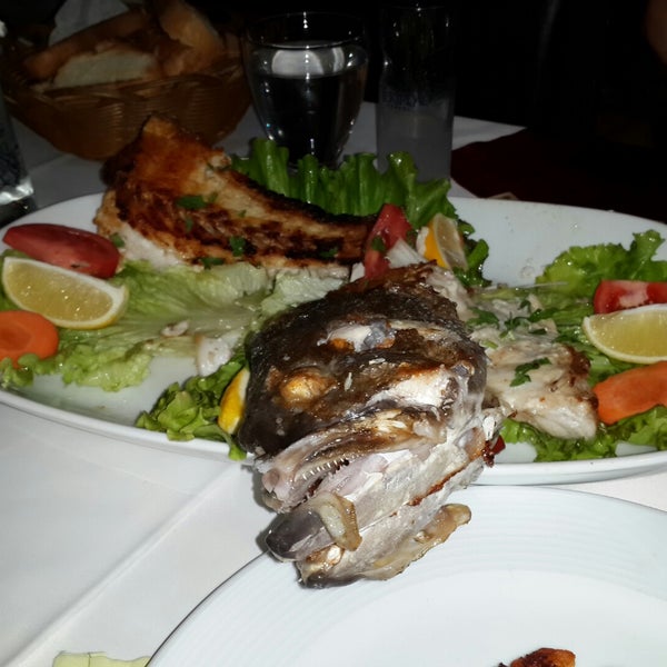 Foto diambil di Marina Fish &amp; Meat Restaurant oleh bks H. pada 11/11/2014