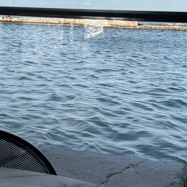 12/2/2023にTC Aysun K.がKonak Pierで撮った写真