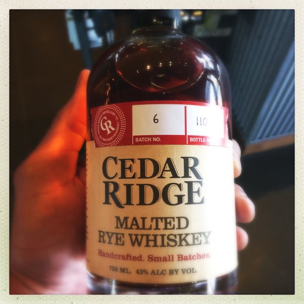 Foto tirada no(a) Cedar Ridge Winery &amp; Distillery por Grady A. em 5/11/2017