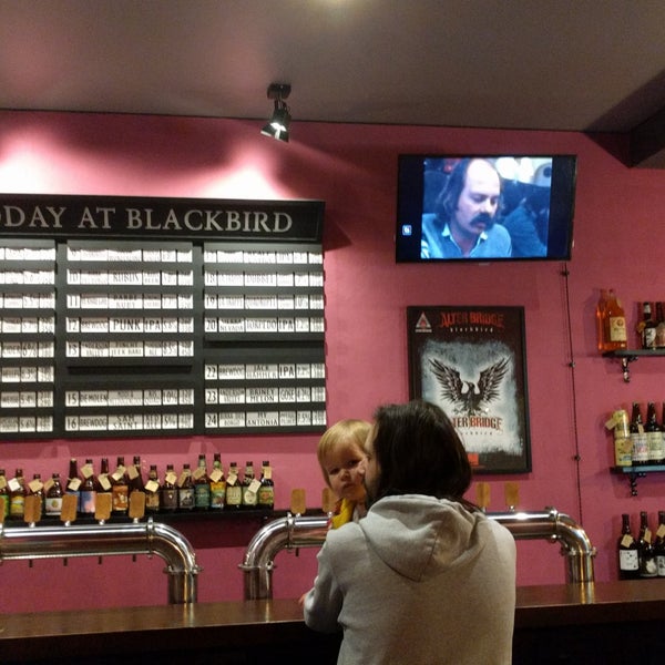 11/2/2017 tarihinde Konstantin K.ziyaretçi tarafından Blackbird Bar'de çekilen fotoğraf