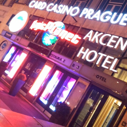 Foto tomada en Card Casino Prague  por Gusta el 3/5/2014