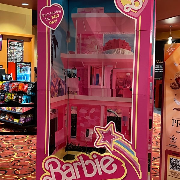 AMC Dinein Theatres Esplanade 14 Movie Theater in Camelback East