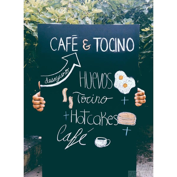 7/11/2015にLuigi T.がCafé &amp; Tocinoで撮った写真