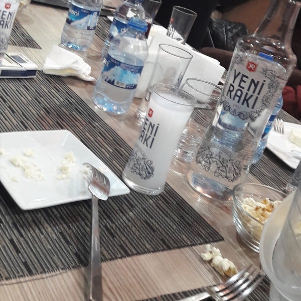 Снимок сделан в Şehir Kulübü Cafe Rest Bistro пользователем Erdi 5/5/2018