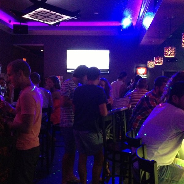 Foto tirada no(a) Sing Sing Karaoke - Miami Beach por Nami C. em 9/24/2013