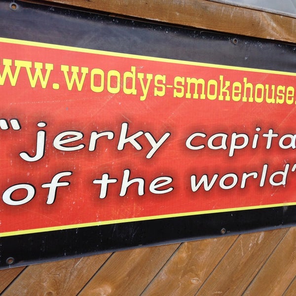 Foto diambil di Woody&#39;s Smokehouse Inc. oleh Jeremiah S. pada 2/4/2013