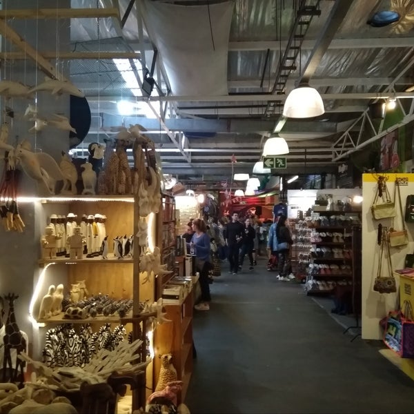 Das Foto wurde bei Bay Harbour Market von Nath D. am 5/20/2018 aufgenommen
