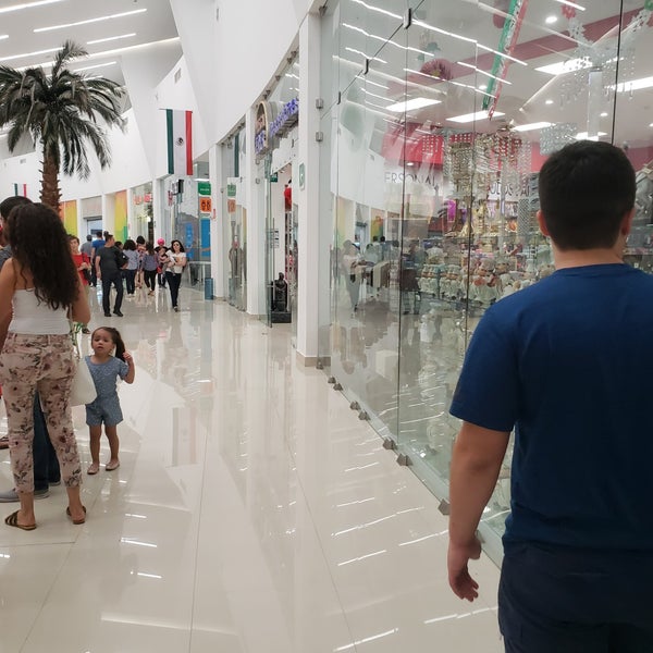 Photo taken at Galerías Mall by Amaranta A. on 9/10/2018