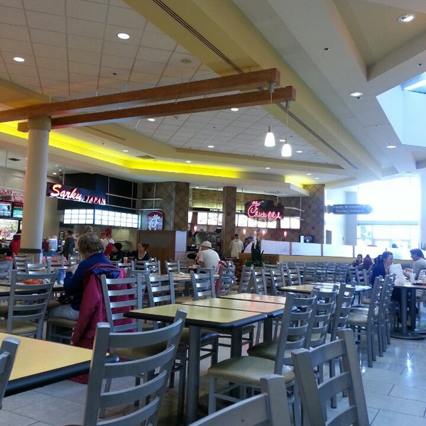 Fayette Mall Food Court Lexington #39 da Yemek Alanı Fayette Mall Food Court Lexington #39 da Yemek Alanı