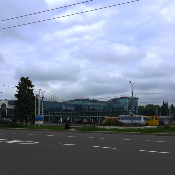 Автостоянка на жд Автостоянка на жд