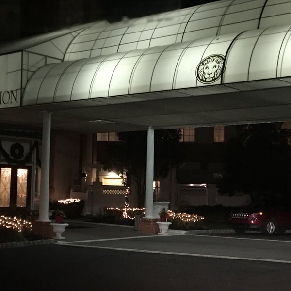 12/10/2016에 Andrew C.님이 The Mansion on Main Street에서 찍은 사진