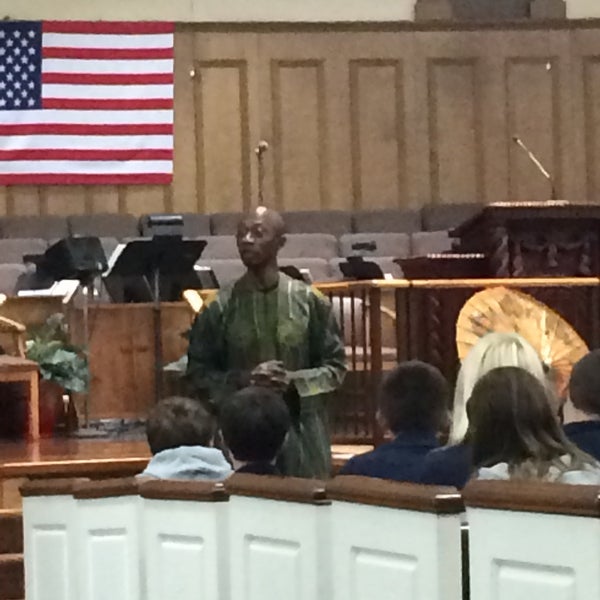 Photo prise au Grace Baptist Church par Elizabeth W. le9/21/2015