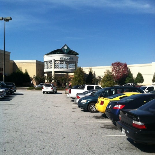 11/2/2012 tarihinde courtney w.ziyaretçi tarafından Arbor Place Mall'de çekilen fotoğraf