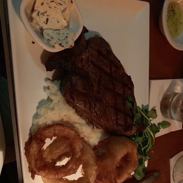 Das Foto wurde bei Mews Restaurant &amp; Cafe von M. G. S. am 7/8/2019 aufgenommen