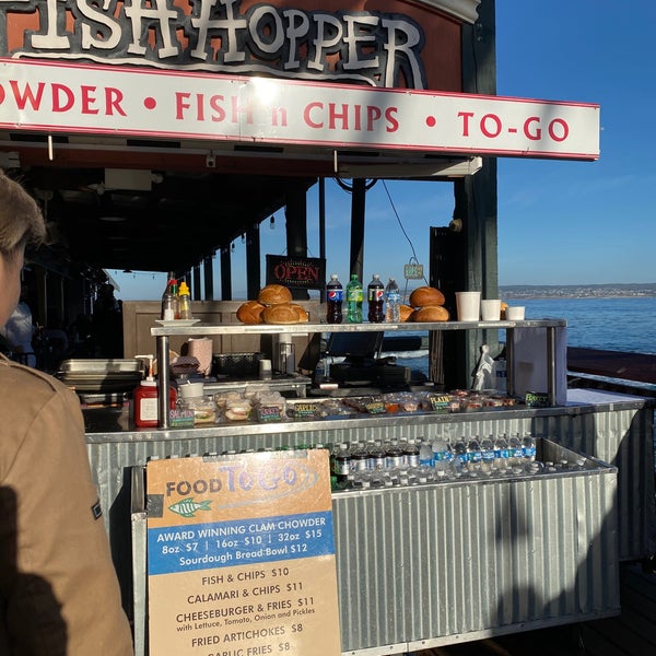 Foto scattata a Fish Hopper Seafood &amp; Steaks da Ly L. il 12/27/2019
