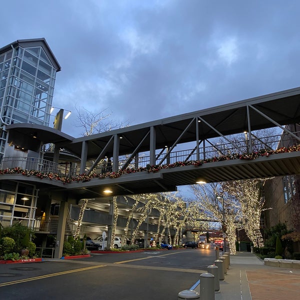 Bellevue Square Parking Garage - Bellevue Square - Bellevue, WA