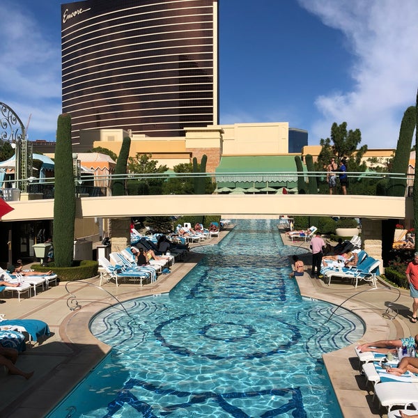 รูปภาพถ่ายที่ Wynn Las Vegas Pool โดย Frank G. เมื่อ 11/3/2018