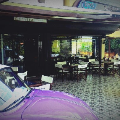 10/28/2012 tarihinde Emrah D.ziyaretçi tarafından Chevita Cafe &amp; Bar'de çekilen fotoğraf