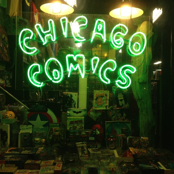 รูปภาพถ่ายที่ Chicago Comics โดย Jeff M. เมื่อ 3/24/2013
