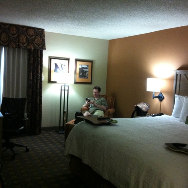 8/17/2013 tarihinde Georgina T.ziyaretçi tarafından Hampton Inn by Hilton'de çekilen fotoğraf