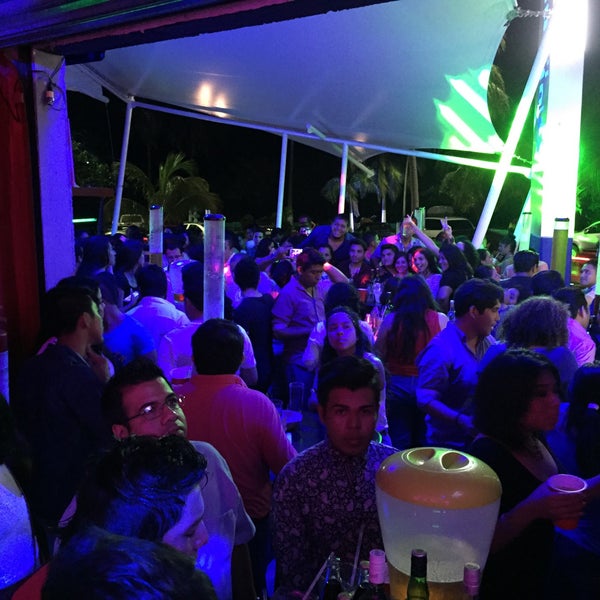รูปภาพถ่ายที่ RA Lounge Club โดย Wadi A. เมื่อ 6/21/2015