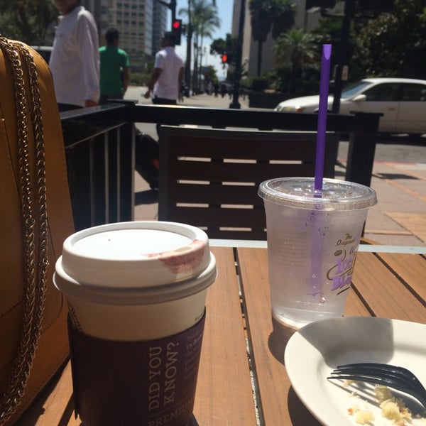 Photo taken at The Coffee Bean &amp; Tea Leaf by Leather S. on 6/6/2014