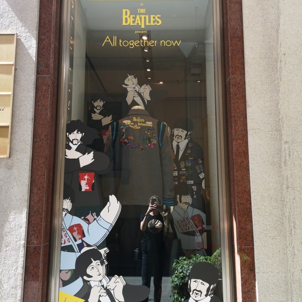 Stella McCartney Milan Store by APA
