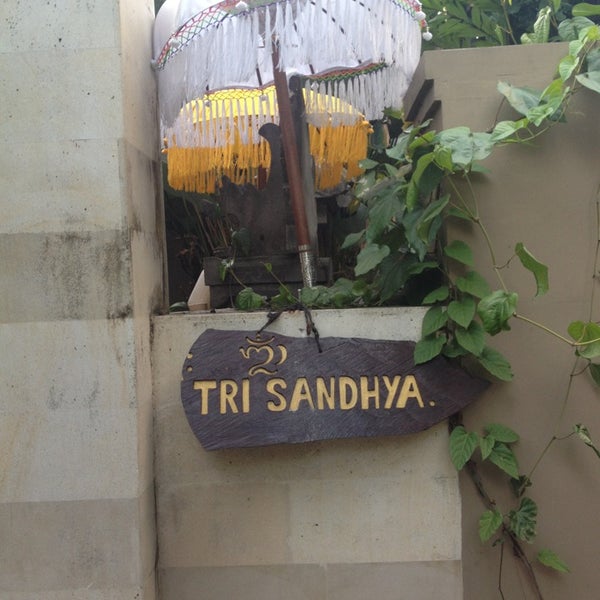 Foto diambil di Tri Sandhya Villa oleh Sharon K. pada 10/30/2013