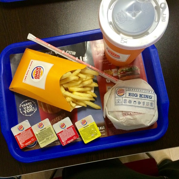 Das Foto wurde bei Burger King von Bahadır A. am 1/26/2015 aufgenommen