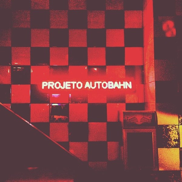 Foto diambil di Projeto Autobahn - 80&#39;s Club oleh Ellion C. pada 7/6/2014