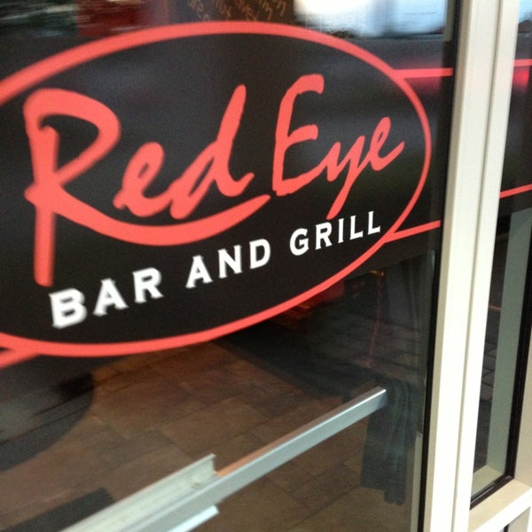 Foto tomada en Red Eye Bar And Grill  por Lenny F. el 1/22/2013