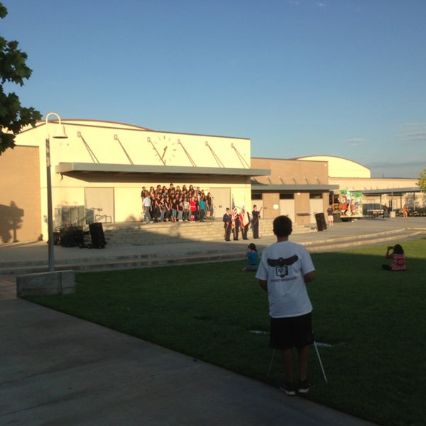Rio Norte Junior High School Newhall Santa Clarita, CA