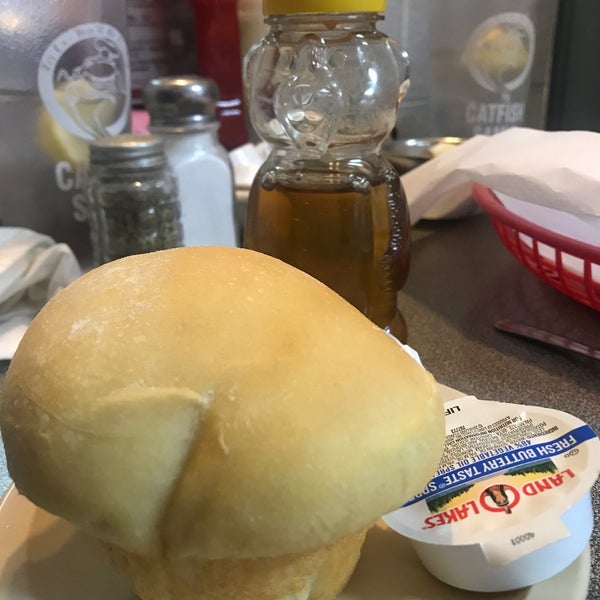 Catfish Sam's Seafood Restaurant in Arlington