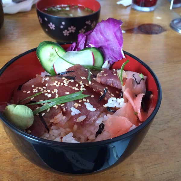 Foto tirada no(a) Uma Uma Japanese Kitchen por Bere G. em 3/15/2015