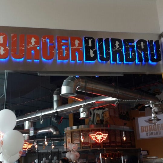 6/1/2013 tarihinde Maryeiman U.ziyaretçi tarafından Burger Bureau'de çekilen fotoğraf
