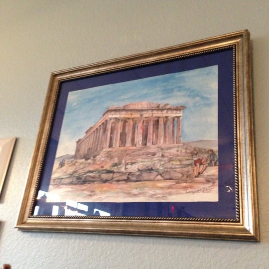 10/26/2012 tarihinde Jon M.ziyaretçi tarafından Atheneos Greek Village Cafe'de çekilen fotoğraf