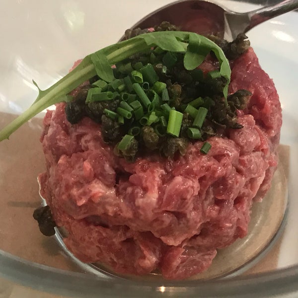 2/18/2018 tarihinde Hisato A.ziyaretçi tarafından BLT Steak'de çekilen fotoğraf