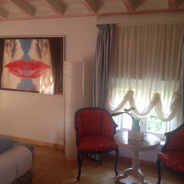 รูปภาพถ่ายที่ Byblos Art Hotel Villa Amista โดย Roman M. เมื่อ 4/18/2013