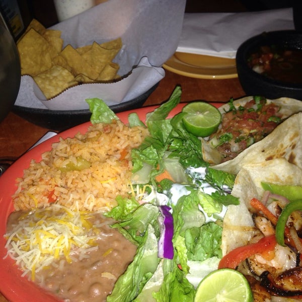 3/9/2014にSecily D.がBaja Joe&#39;s Mexican Cantinaで撮った写真