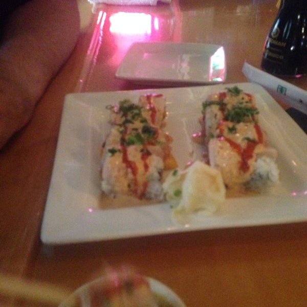 7/11/2014 tarihinde Secily D.ziyaretçi tarafından Sushi Brokers'de çekilen fotoğraf