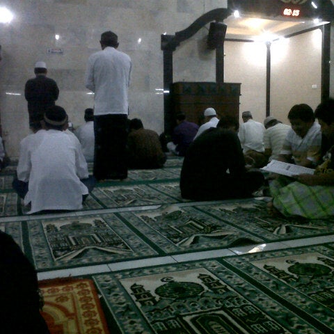Das Foto wurde bei Masjid Agung Sudirman von abizar g. am 7/20/2014 aufgenommen