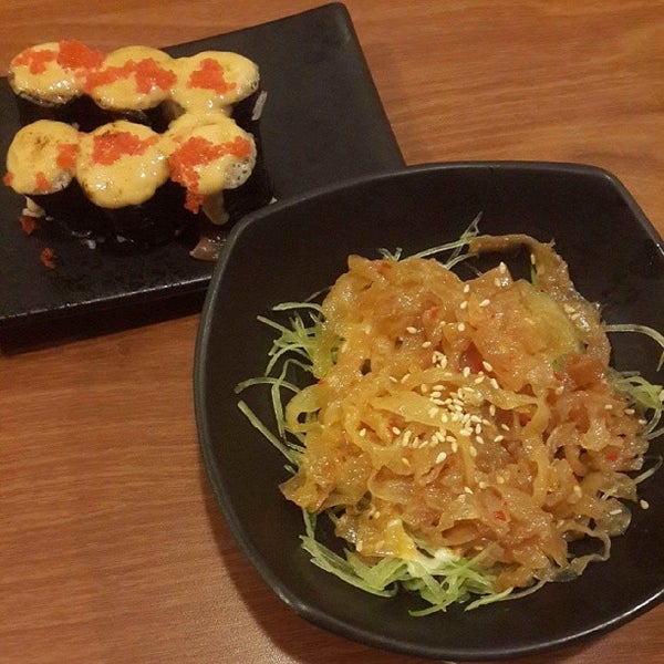 Foto diambil di Sushi Hana oleh Patricia I. pada 12/8/2013