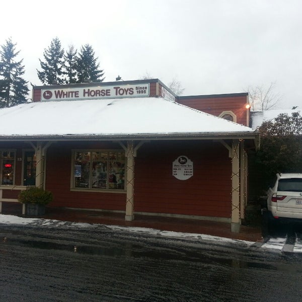 White Horse Toys Gilman 3 tips