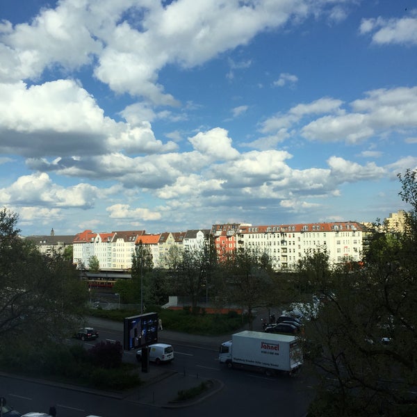Das Foto wurde bei ibis Hotel Berlin Messe von Yuriy D. am 5/2/2015 aufgenommen