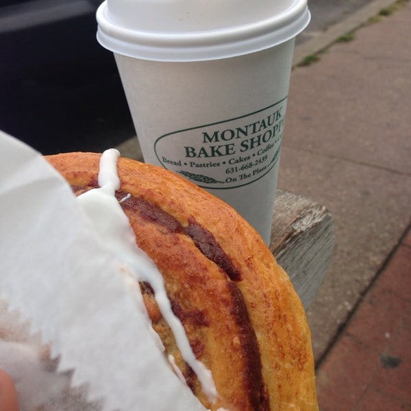 รูปภาพถ่ายที่ Montauk Bake Shoppe โดย Mary I. เมื่อ 9/30/2013
